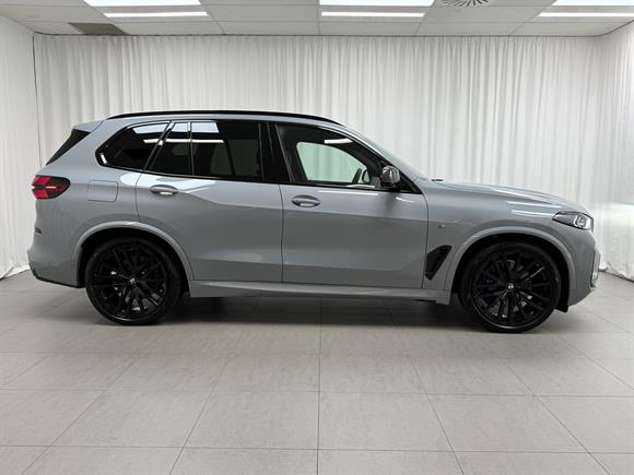 2025 BMW X5 RV-SUV