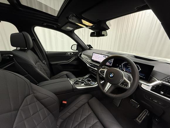 2025 BMW X5 RV-SUV