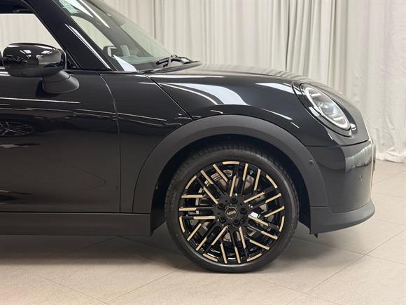 2025 MINI Hatch Hatchback