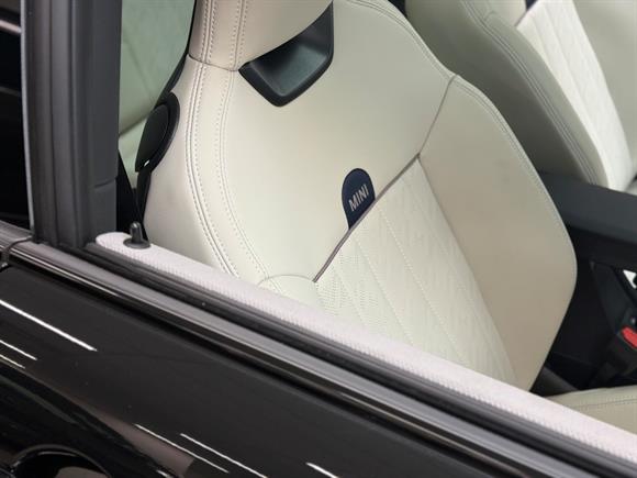 2025 MINI Hatch Hatchback