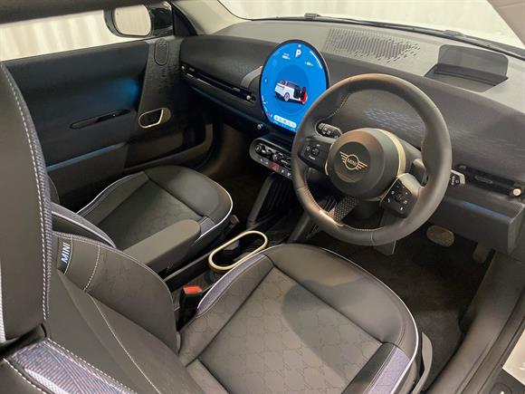 2025 MINI Hatch Hatchback