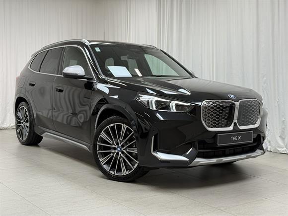 BMW iX1 RV-SUV 2025