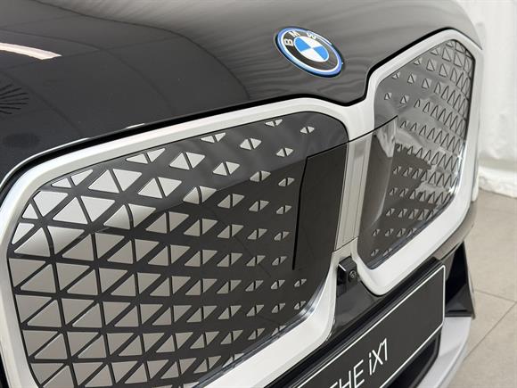2025 BMW iX1 RV-SUV