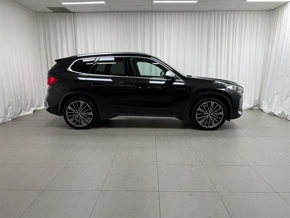2025 BMW iX1 RV-SUV