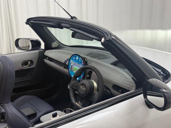 2025 MINI Hatch Convertible
