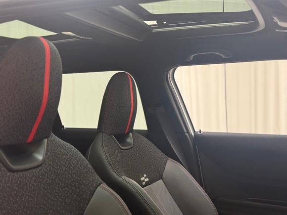 2025 MINI Hatch Hatchback