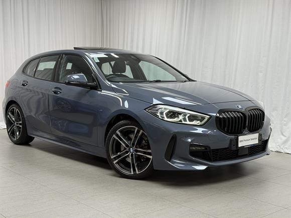 BMW 118i Hatchback 2021