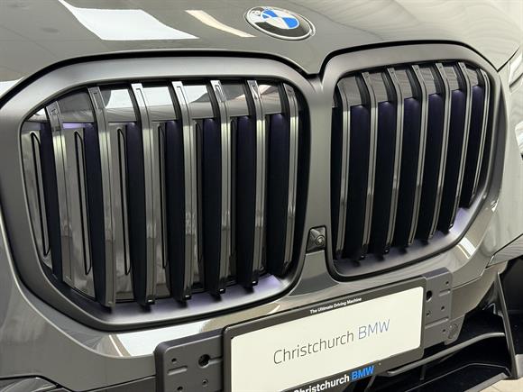 2025 BMW X7 RV-SUV