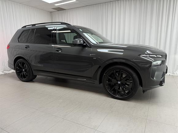 2025 BMW X7 RV-SUV