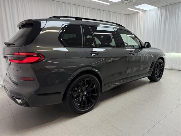 2025 BMW X7 RV-SUV