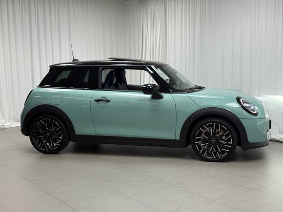2025 MINI Hatch Hatchback