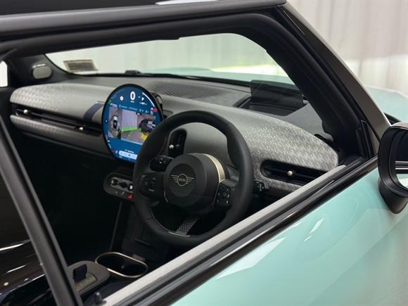 2025 MINI Hatch Hatchback