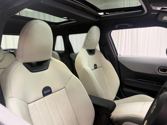 2025 MINI Hatch Hatchback