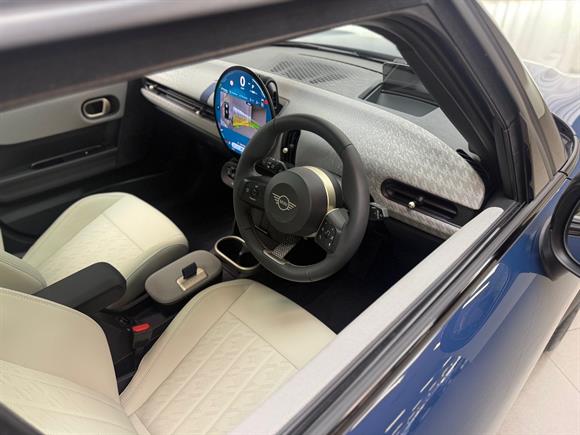 2025 MINI Hatch Hatchback