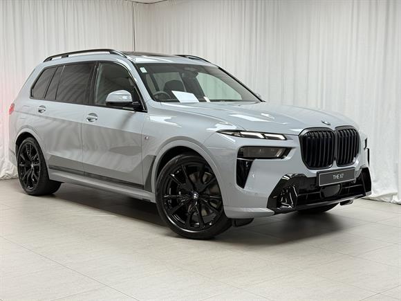 BMW X7 RV-SUV 2025