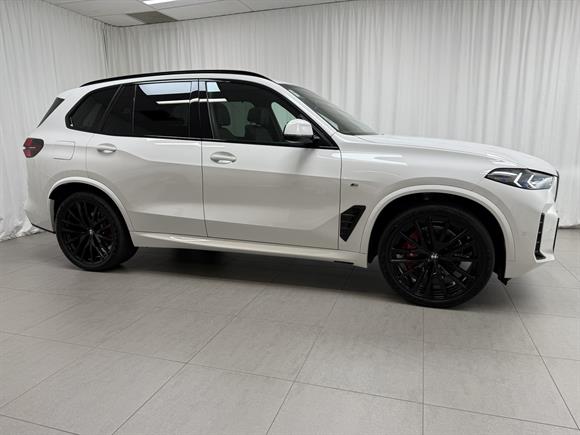 2025 BMW X5 RV-SUV