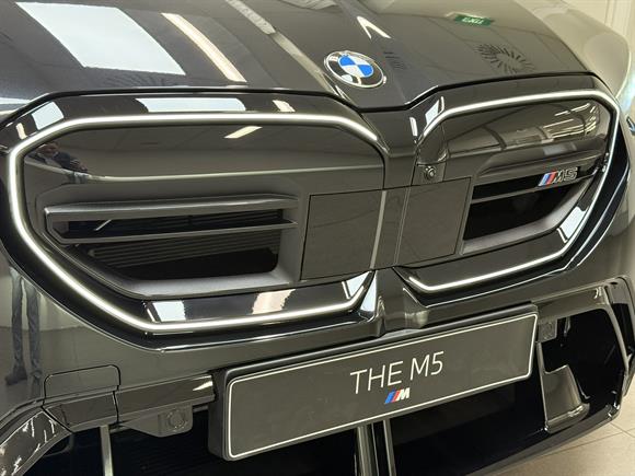 2025 BMW M5 Sedan