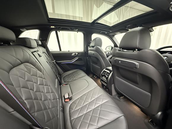 2025 BMW X5 RV-SUV