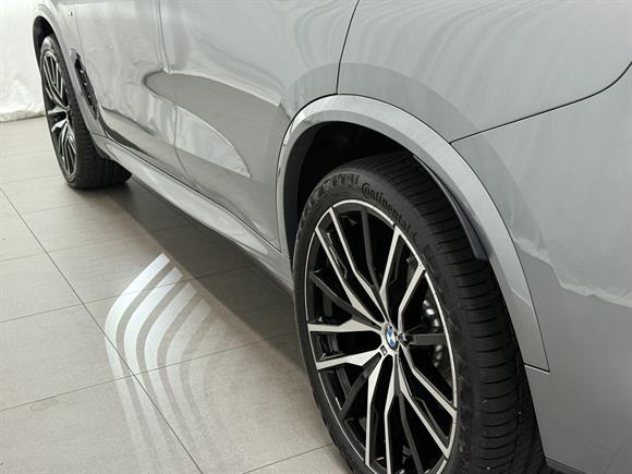 2025 BMW X5 RV-SUV