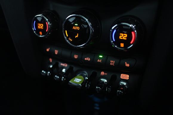2023 MINI Hatch Station Wagon