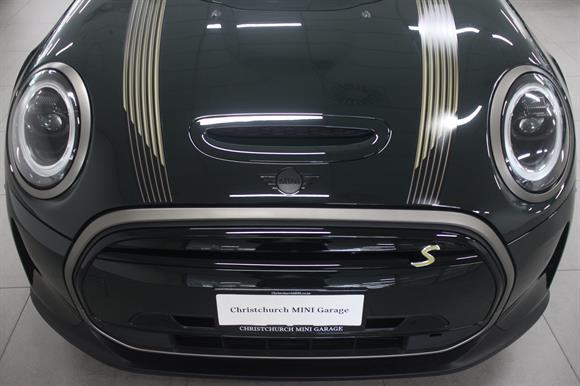 2023 MINI Hatch Station Wagon