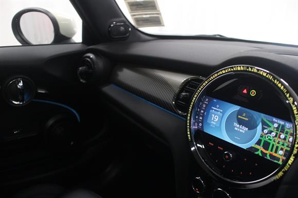 2023 MINI Hatch Station Wagon