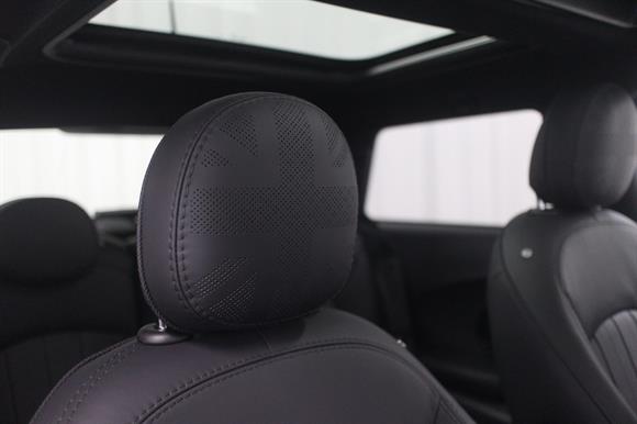 2023 MINI Hatch Station Wagon