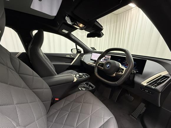 2025 BMW iX RV-SUV