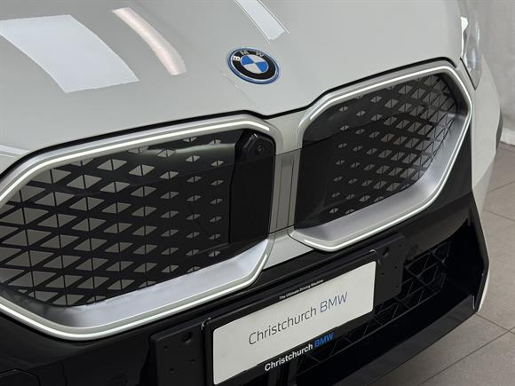 2025 BMW iX2 RV-SUV