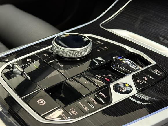 2025 BMW X5 RV-SUV