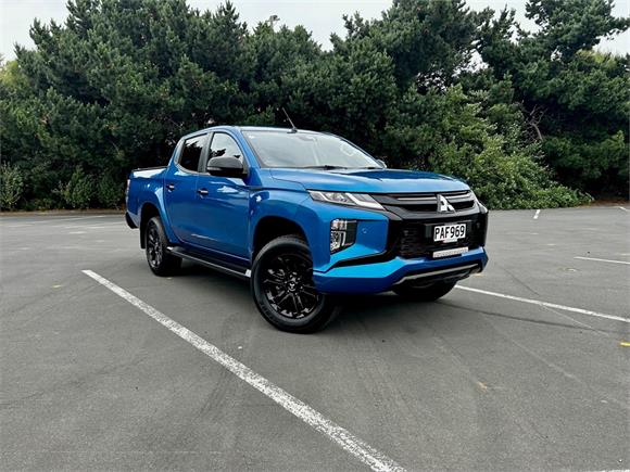 Mitsubishi Triton DC Glsb 4WD 2022