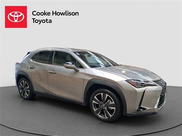 Lexus UX 300H Premium 2025