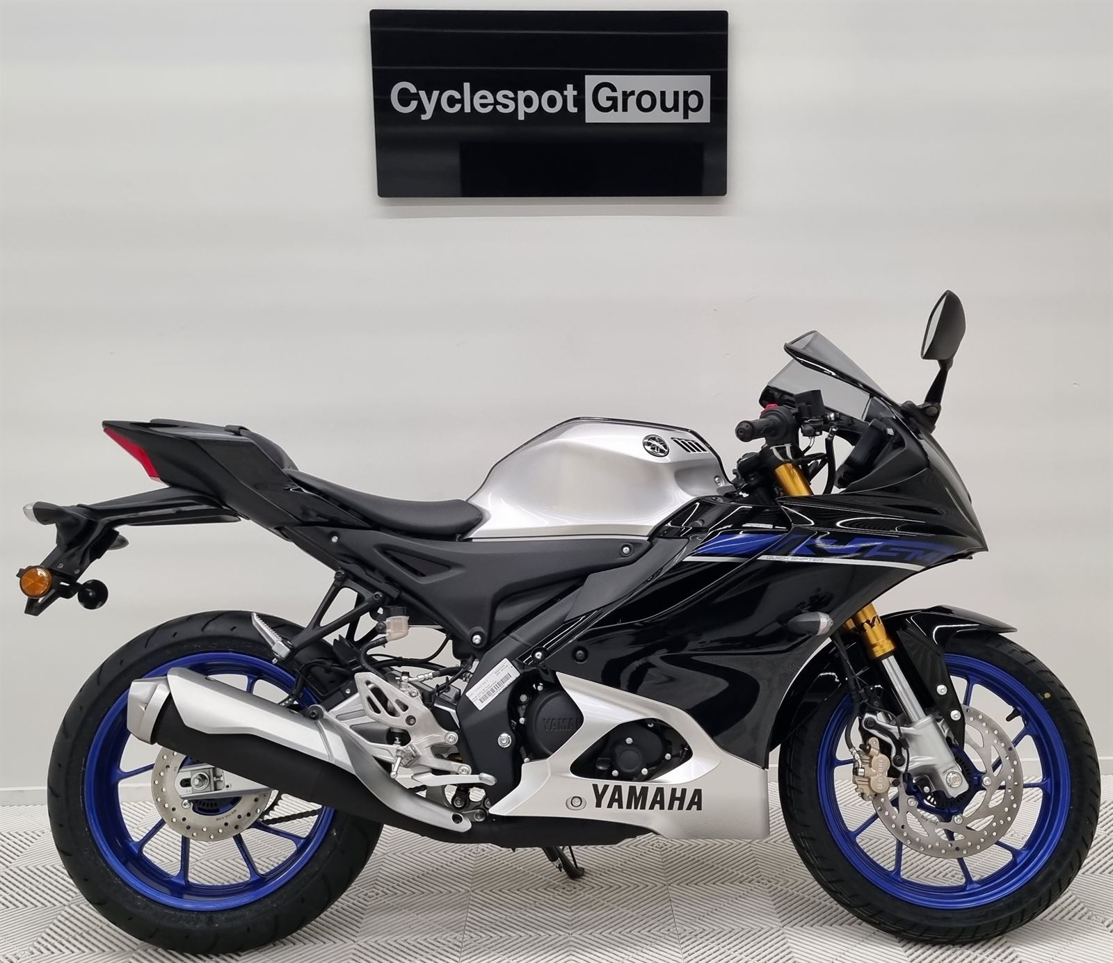 Yamaha YZF-R15 SAVE $1,950!!! 2024 - The best site for Motorbikes
