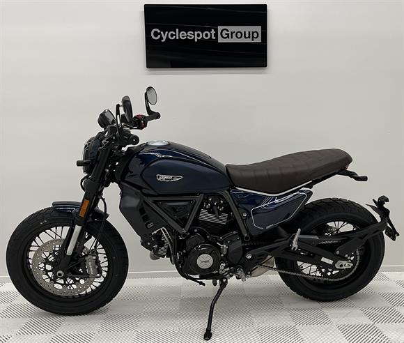 New Ducati Scrambler NEW NIGHTSHIFT