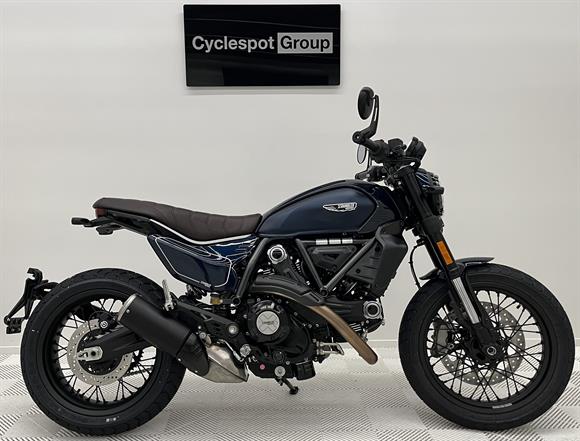 Ducati Scrambler NEW NIGHTSHIFT 2024