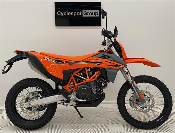 KTM 690 Enduro R - SAVE $2,300 !!! 2024