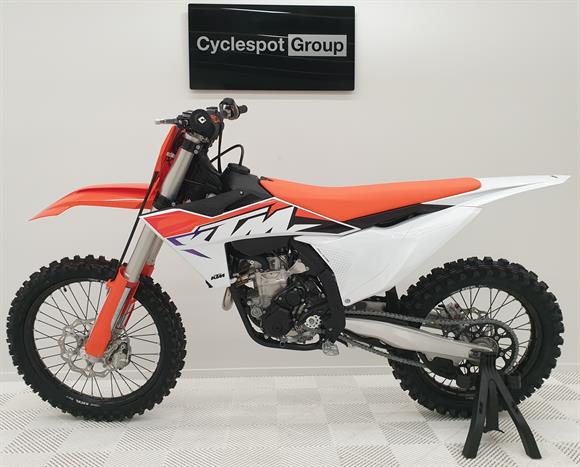 New KTM 350 SXF SAVE $1,640 !!!