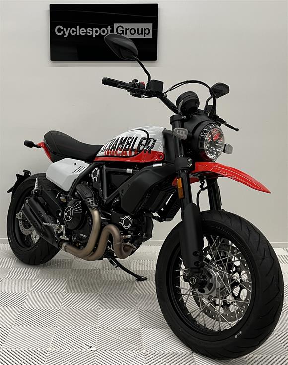 New Ducati Scrambler URBAN MOTARD