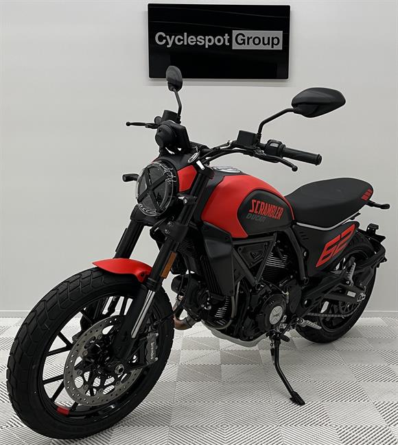 New Ducati Scrambler NEW FULL THROTTLE - IN STOCK NOW !!!