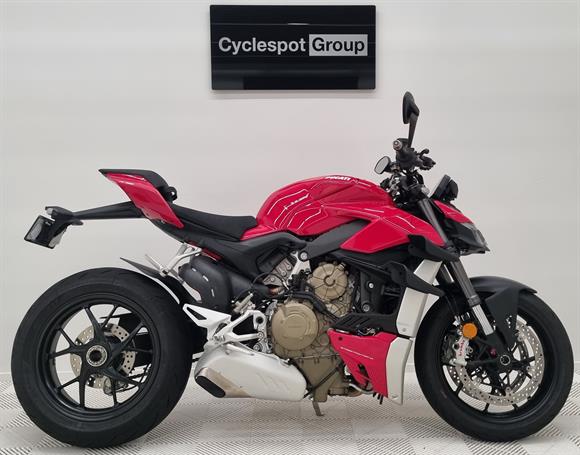 Ducati Street Fighter V4 - SAVE $7,305 !!! 2023