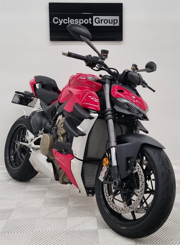 2023 Ducati Street Fighter V4 - SAVE $7,305 !!!