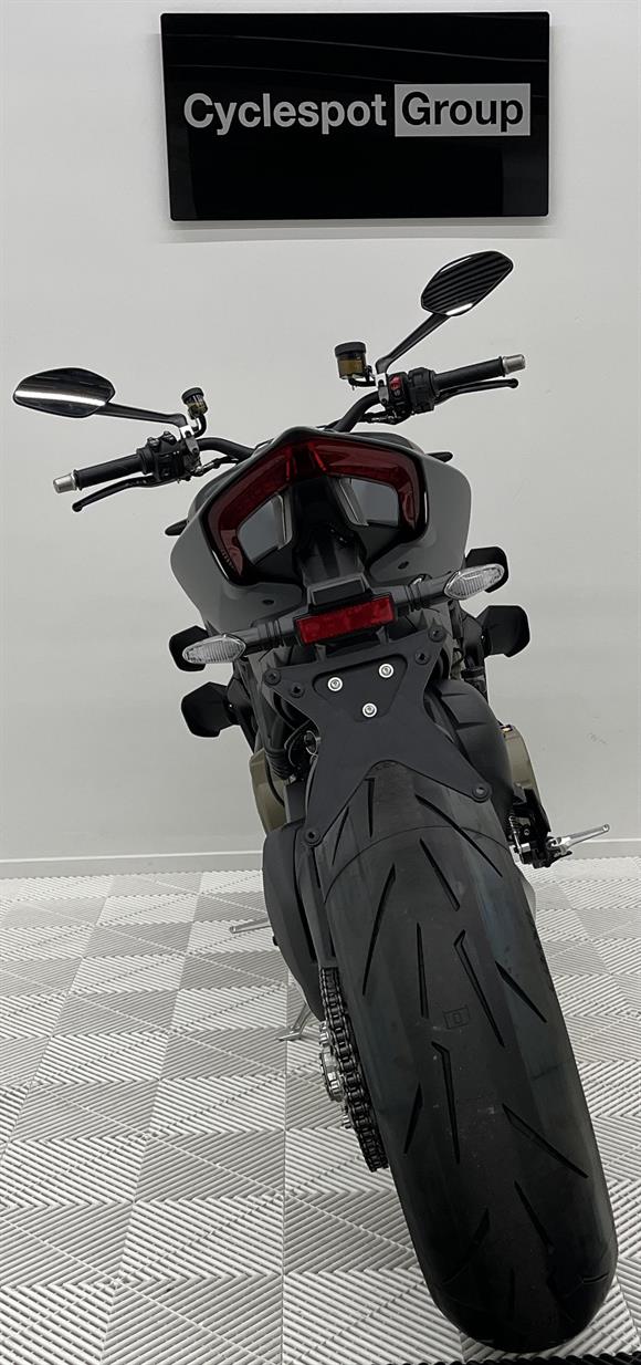 New Ducati Street Fighter NEW V4S