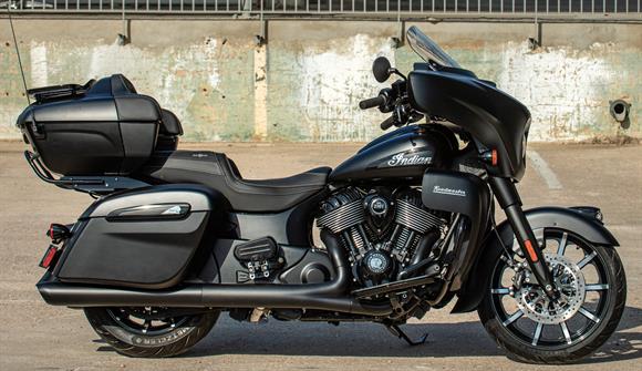 Indian Roadmaster DARK HORSE 2023