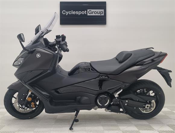 New Yamaha T Max 560