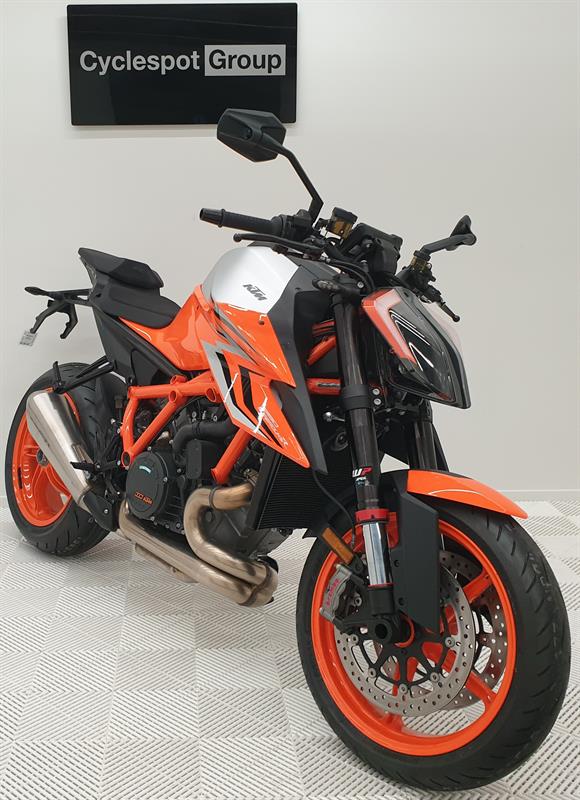 New KTM 1290R SAVE $8,700 !!!