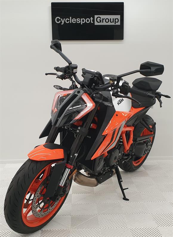 New KTM 1290R SAVE $8,700 !!!