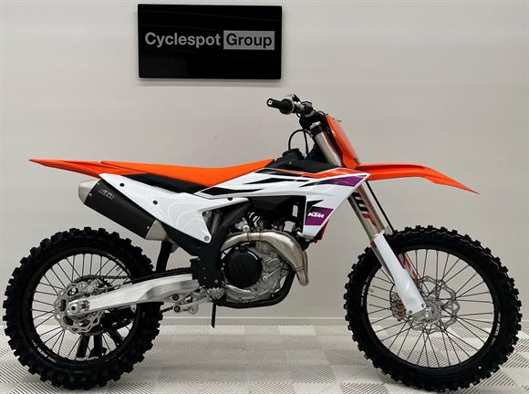 KTM 450SX-F SAVE $1,850 !!! 2024