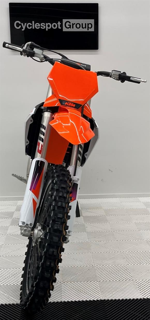 New KTM 450SX-F SAVE $1,850 !!!