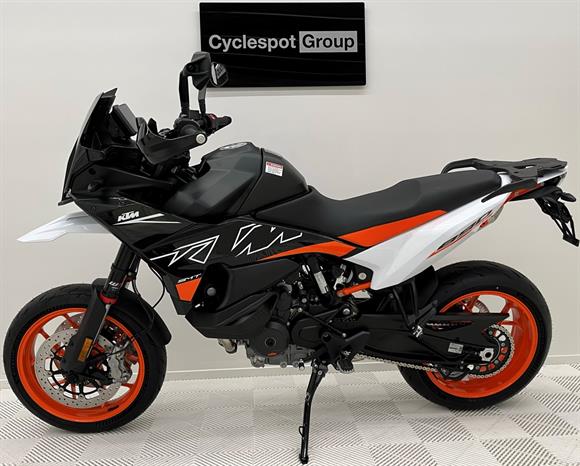 New KTM 890 SMT - SAVE $6,400 !!!