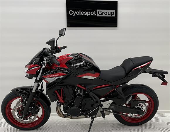 New Kawasaki Z650 SAVE $1000  - IN STOCK NOW !!!